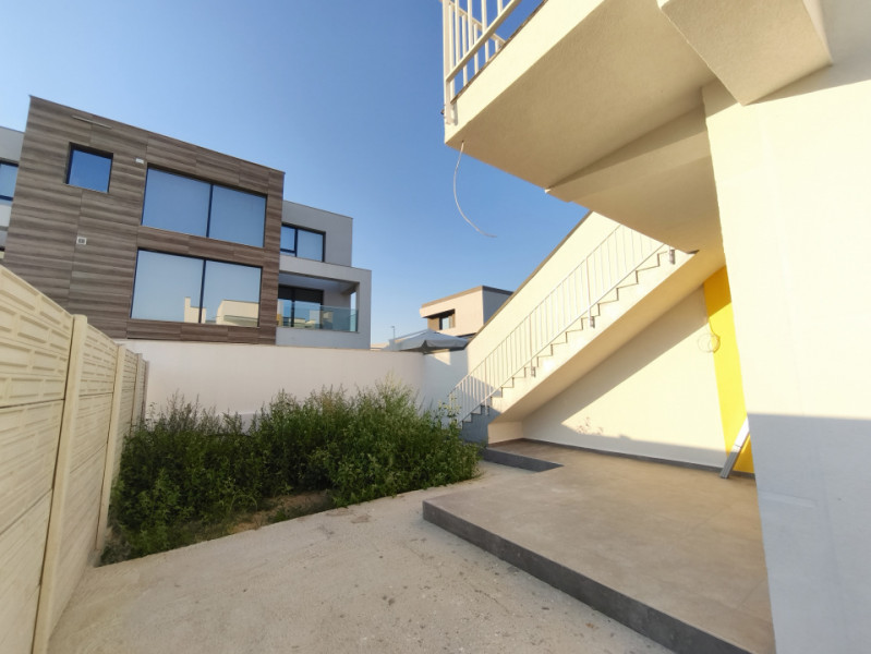 🏡 Vila modernă de vânzare strada M16 Mamaia Sat