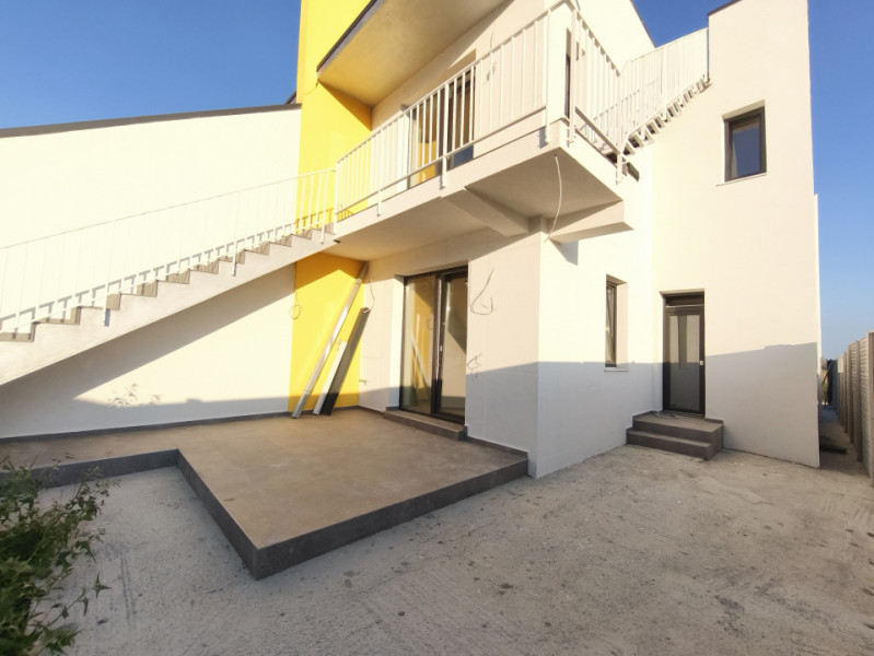 🏡 Vila modernă de vânzare strada M16 Mamaia Sat