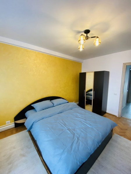 Apartament cu 3 camere complet renovat – Zona Gară / Port – Constanța