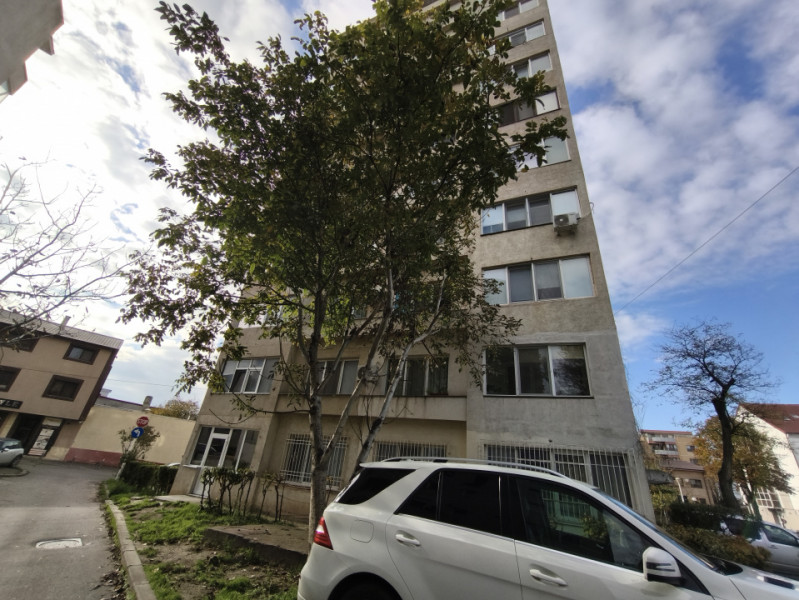 Închiriere Apartament modern Centru cu centrala gaz