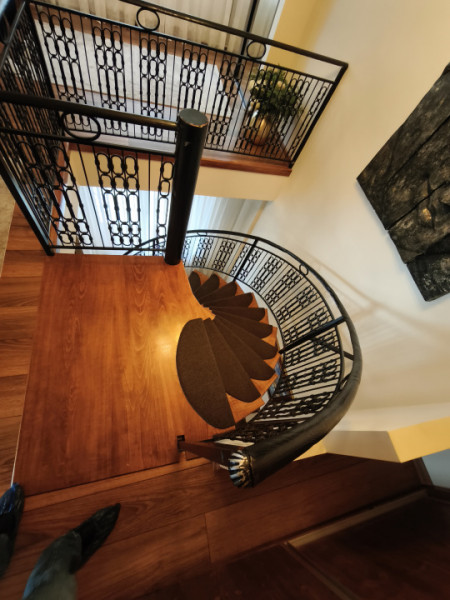 Vânzare Apartament - Duplex cu dotări bulevard Mamaia parcare privata