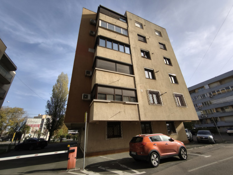 Vânzare Apartament - Duplex cu dotări bulevard Mamaia parcare privata