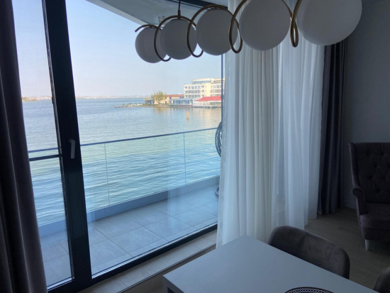 Închiriere Apartament unic bulevardul Mamaia vedere lac 