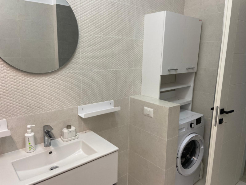 Închiriere Apartament unic bulevardul Mamaia vedere lac 