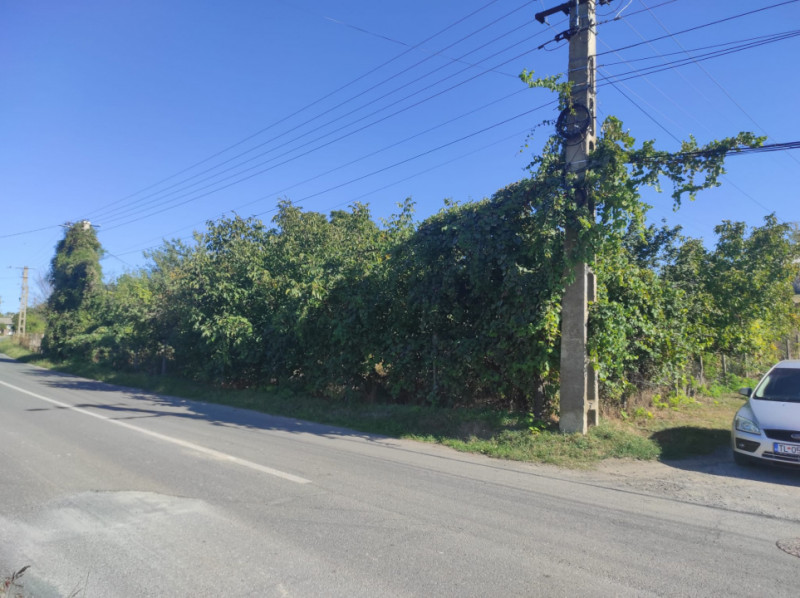 Vânzare Teren Intravilan 2.001 mp. cu utilități ~ Isaccea ~ Centru