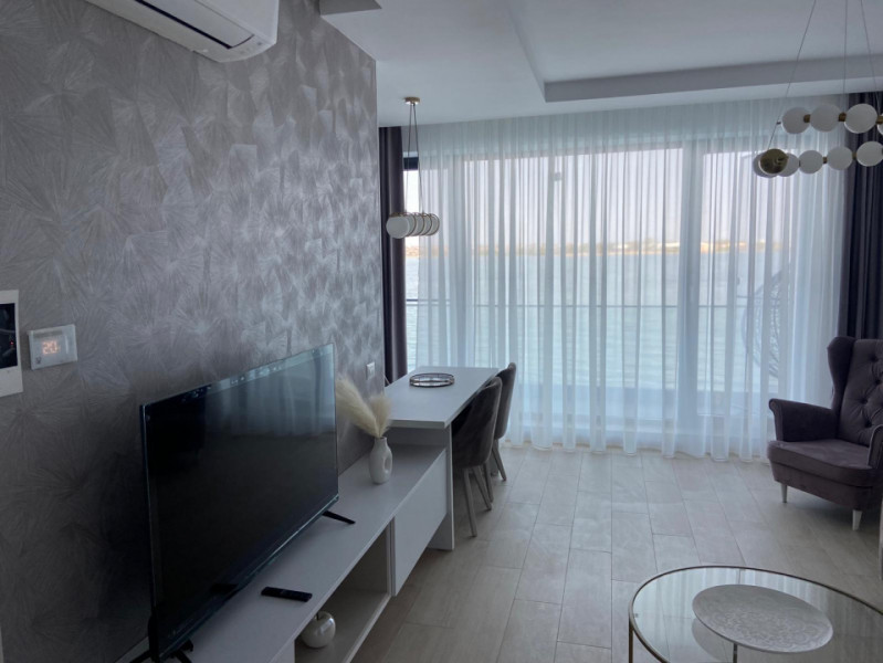 Închiriere Apartament unic bulevardul Mamaia vedere lac 