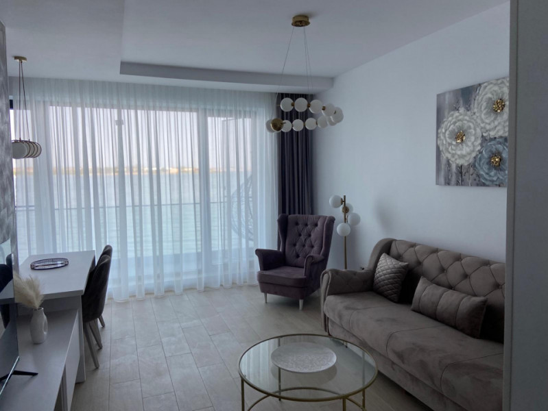 Închiriere Apartament unic bulevardul Mamaia vedere lac 