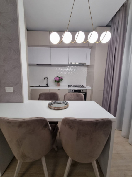 Închiriere Apartament unic bulevardul Mamaia vedere lac 