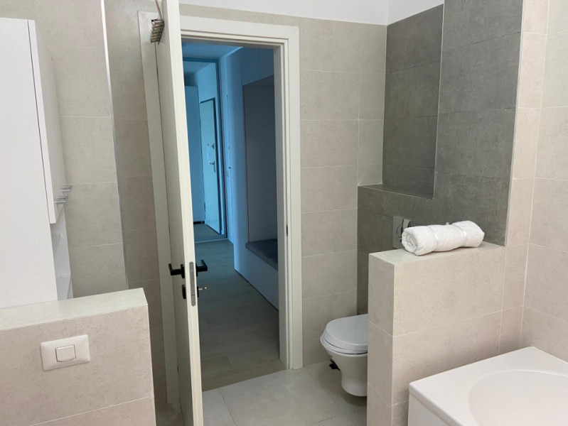 Închiriere Apartament unic bulevardul Mamaia vedere lac 