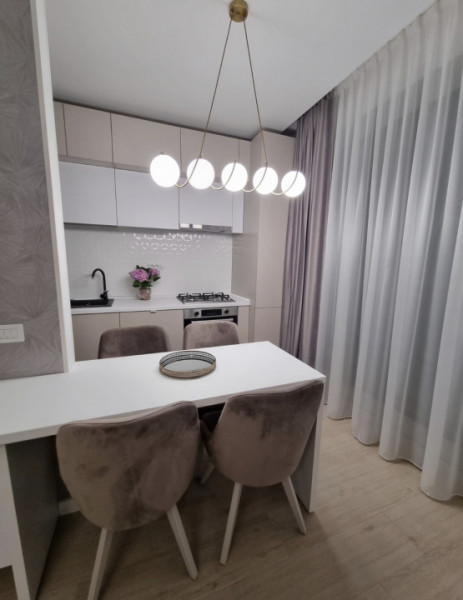 Închiriere Apartament unic bulevardul Mamaia vedere lac 