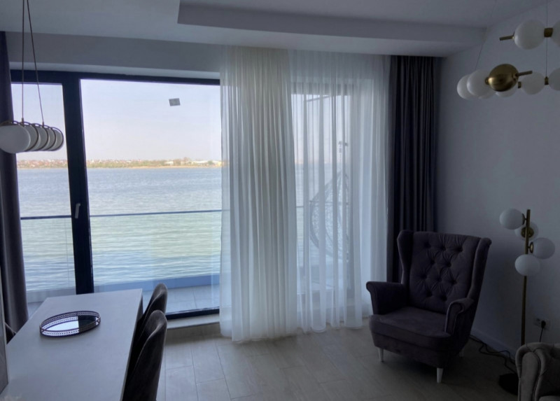 Închiriere Apartament unic bulevardul Mamaia vedere lac 