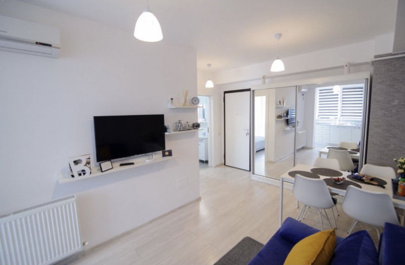 Apartament coquet Mamaia White Tower termen lung 