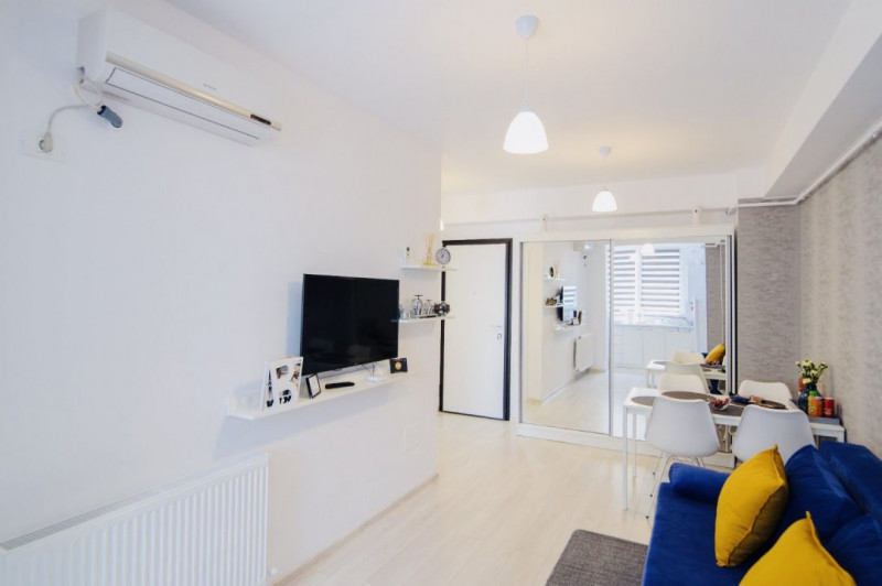 Apartament coquet Mamaia White Tower termen lung 