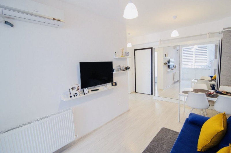 Apartament coquet Mamaia White Tower termen lung 