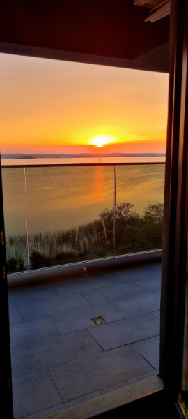 Închiriere Apartament bulevardul Mamaia vedere lac 