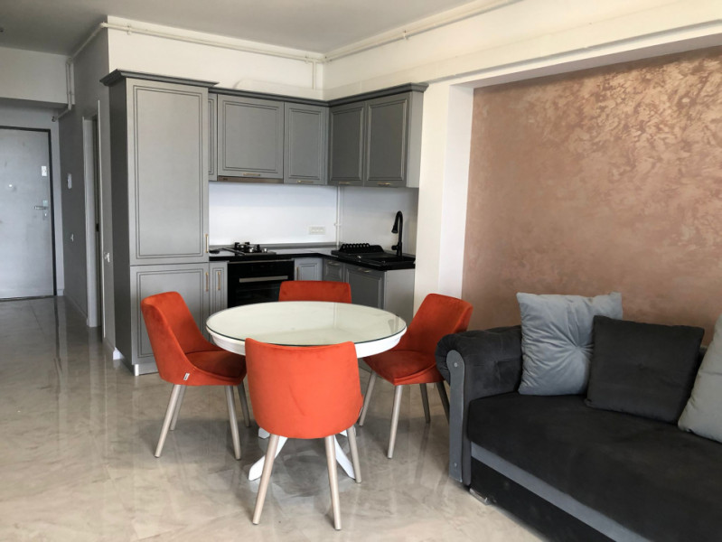 Închiriere Apartament bulevardul Mamaia vedere lac 