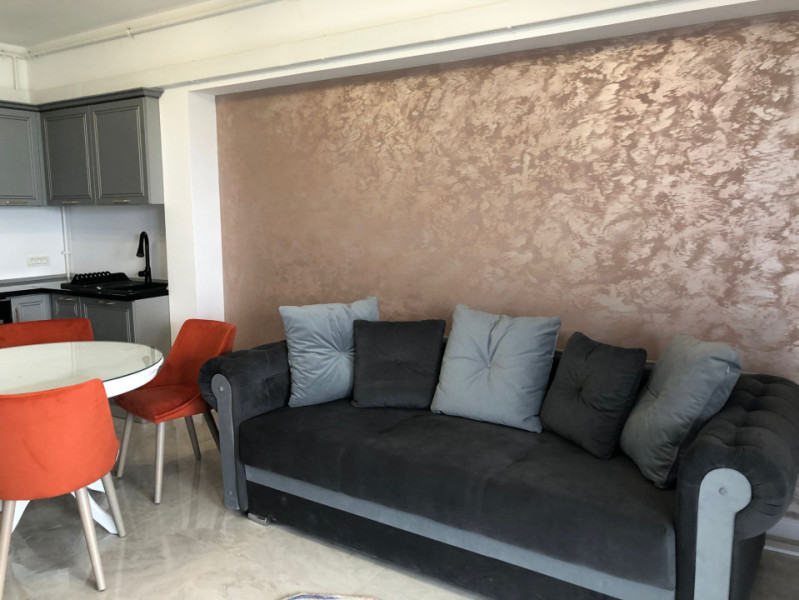 Închiriere Apartament bulevardul Mamaia vedere lac 