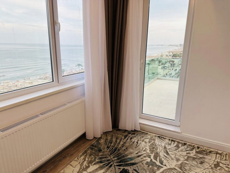 Apartament 3 camere Mamaia Nord  Vedere frontală la mare parcare inclusa