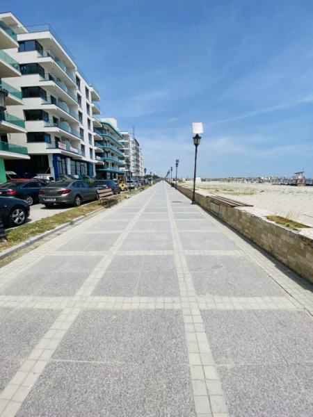 Apartament 3 camere Mamaia Nord  Vedere frontală la mare parcare inclusa