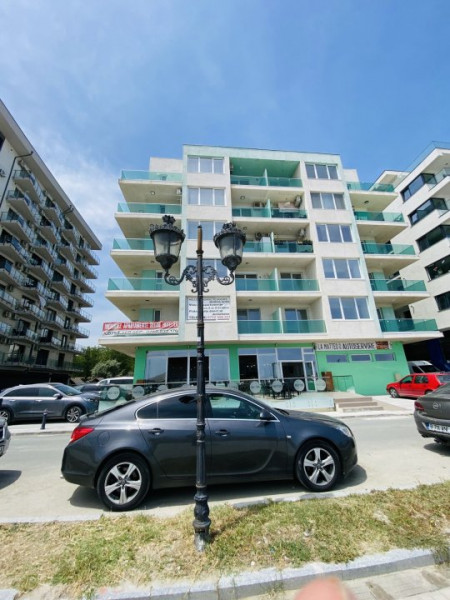 Apartament 3 camere Mamaia Nord  Vedere frontală la mare parcare inclusa