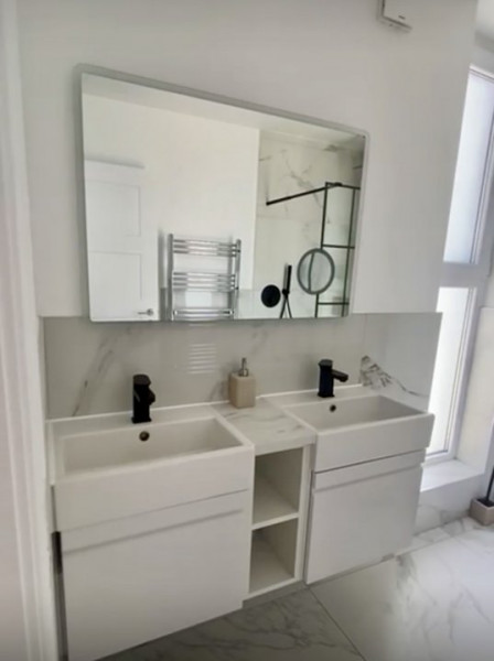 Apartament 3 camere Mamaia Nord  Vedere frontală la mare parcare inclusa