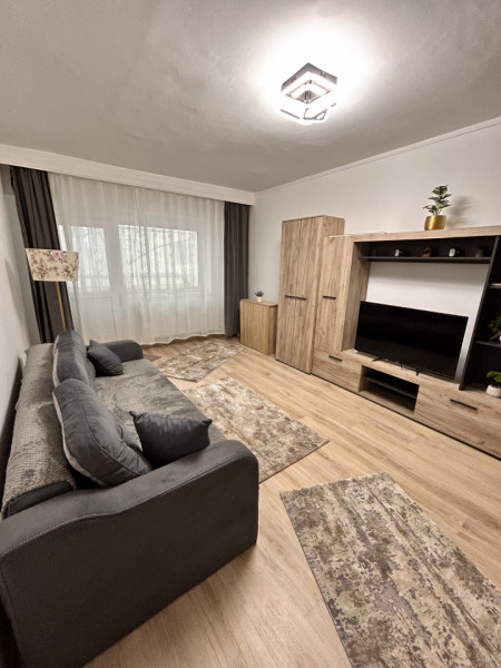 Apartament 2 camere decomandat, renovat recent – Bd. Ferdinand | Etaj 1