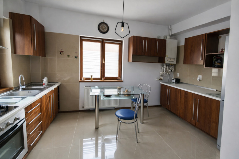Exclusiv Vanzare Casa P+M Ovidiu - Primarie