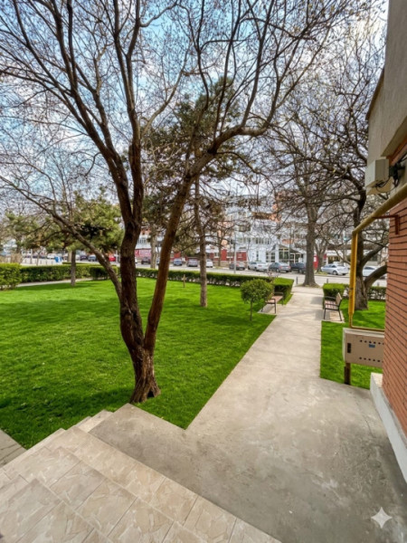 Apartament 2 camere decomandat de închiriat – Zona Dacia 