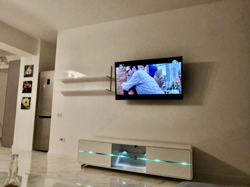 Închiriere Apartament 2 Camere – Bloc Nou, Zona Butoaie, Mamaia Stațiune