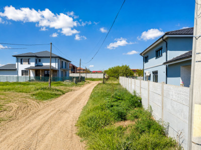 Exclusivitate Vanzare teren 600 mp. Lazu zonă nouă front stradal 37 m.