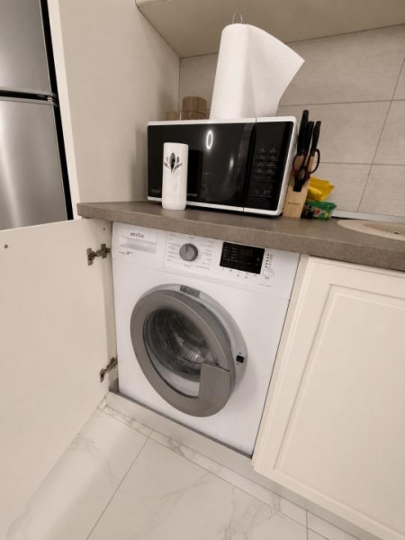 Apartament  3 camere de închiriat – Mamaia, zona Butoaie,loc  parcare
