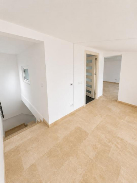 Închiriere duplex nemobilat 150 mp vis-a-vis Parc Primărie/Fantasio