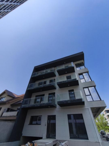 Închiriere Spațiu Comercial Nou Tomis Nord cu 3 locuri parcare