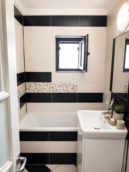 Închiriere Apartament 2 Camere Decomandat, Modern, Trocadero – Etaj 3