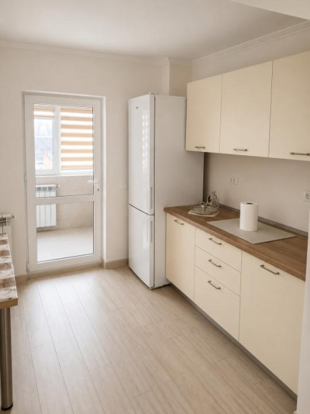 Închiriere Apartament 2 Camere Decomandat, Modern, Trocadero – Etaj 3