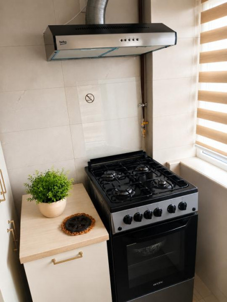 Închiriere Apartament 2 Camere Decomandat, Modern, Trocadero – Etaj 3