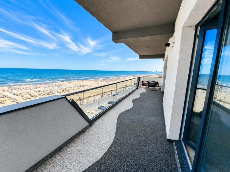 Inchiriere Apartamente cu vedere frontală la mare prima linie la plajă