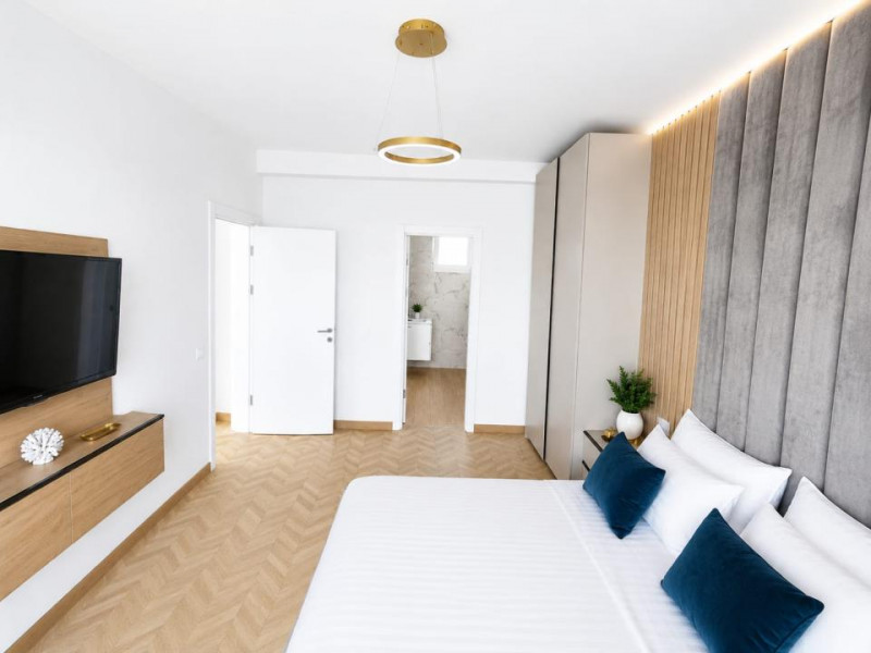 Inchiriere Apartamente cu vedere frontală la mare prima linie la plajă