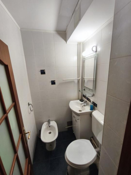 Închiriere apartament 4 camere centrala gaz se pune + garaj 