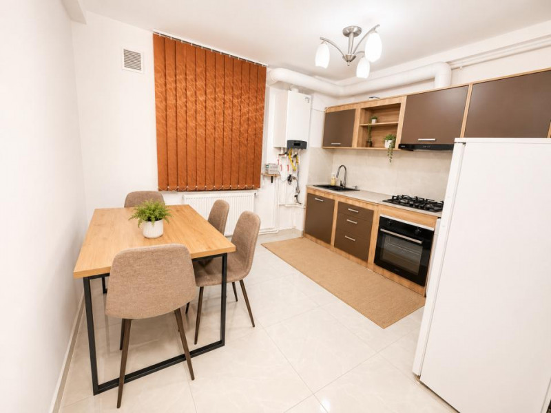 Apartament 3 camere de închiriat – Bulevardul Ferdinand, Centru