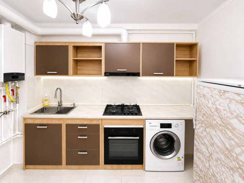Apartament 3 camere de închiriat – Bulevardul Ferdinand, Centru