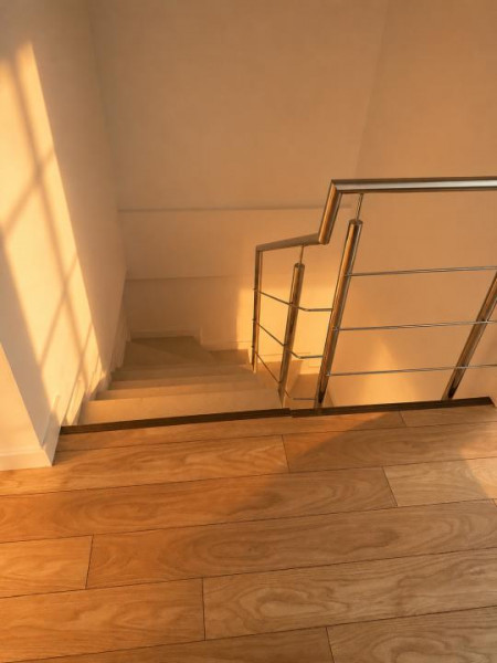 Inchiriere Duplex spațios 3 camere Faleza Nord bloc nou 