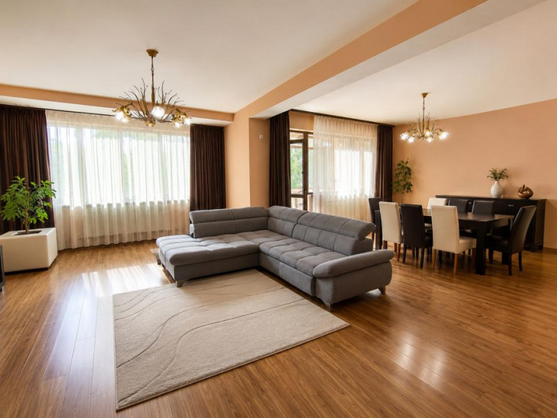 Vânzare apartament unic 2/3 camere 113 mp. Portul Tomis 