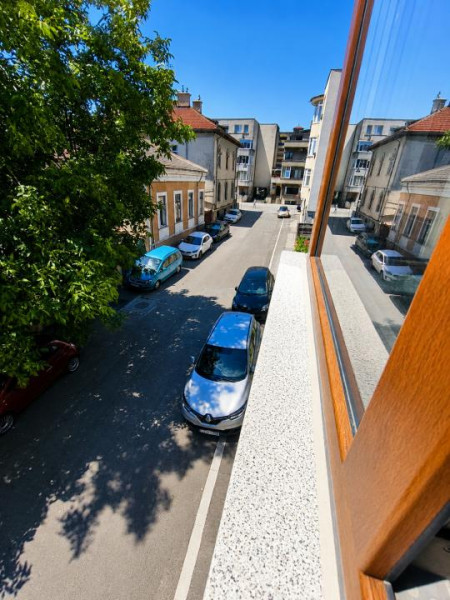 Vânzare apartament unic 2/3 camere 113 mp. Portul Tomis 
