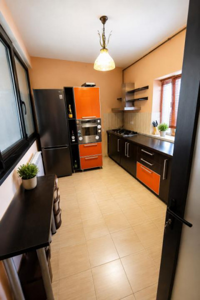 Vânzare apartament unic 2/3 camere 113 mp. Portul Tomis 
