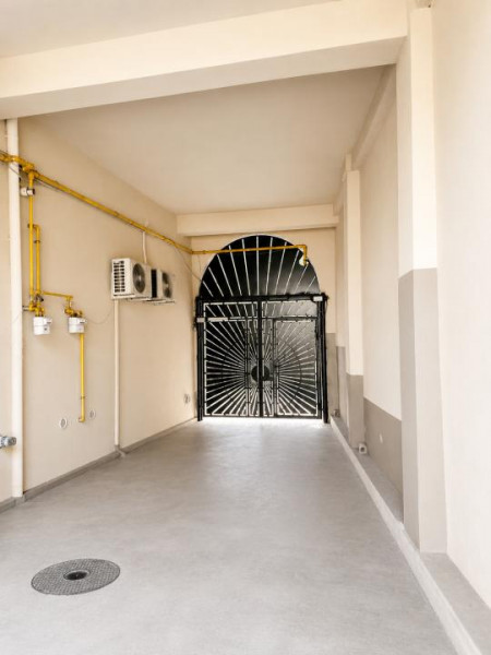 Vânzare apartament unic 2/3 camere 113 mp. Portul Tomis 