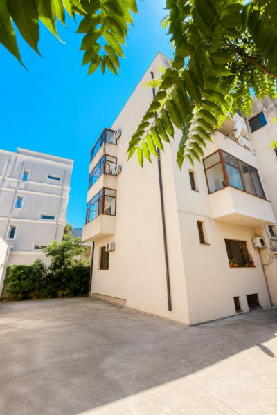 Vânzare apartament unic 2/3 camere 113 mp. Portul Tomis 