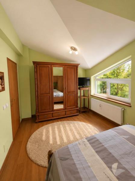 Casă de închiriat – 3 camere – Cartier Boreal – Curte proprie