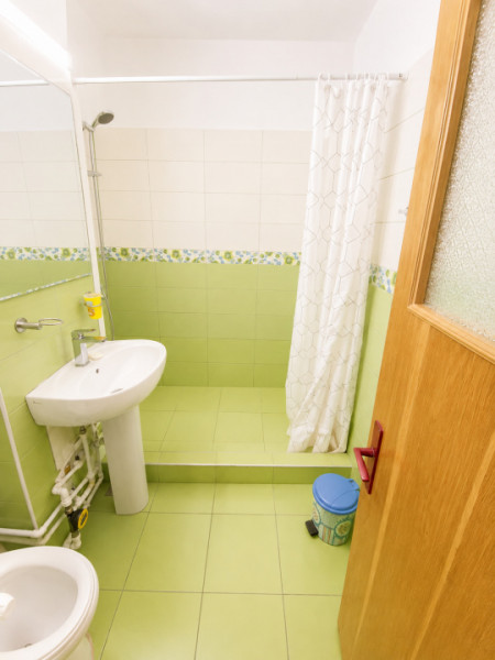De închiriat – Apartament 3 camere decomandat | Zona Supernova – Brătianu 