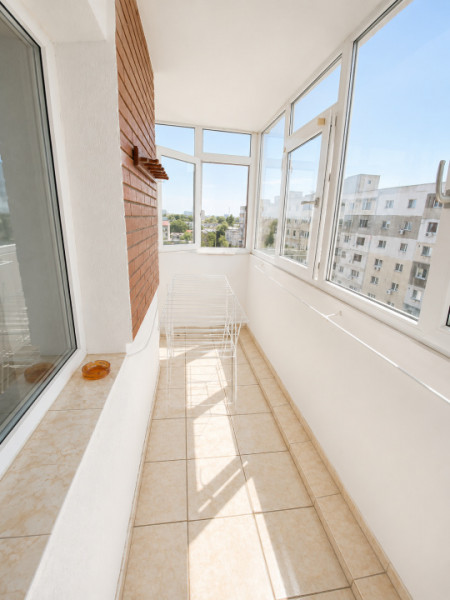 De închiriat – Apartament 3 camere decomandat | Zona Supernova – Brătianu 